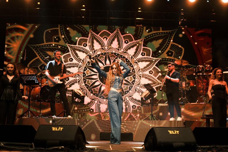 Akhisar'da Çağlak Festivalinde Simge Çoşkusu