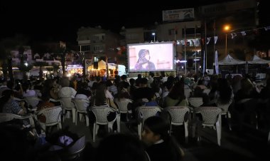 Turgutlu’da Açık Hava Sinema Gecelerine Yoğun İlgi
