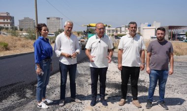 Başkan Çetin Akın Asfalt Çalışmalarını Yerinde İnceledi